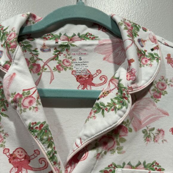 Roller Rabbit LoveShackFancy Merry Monkey Beaux Pajamas Holiday Pink Women Small - Picture 11 of 12